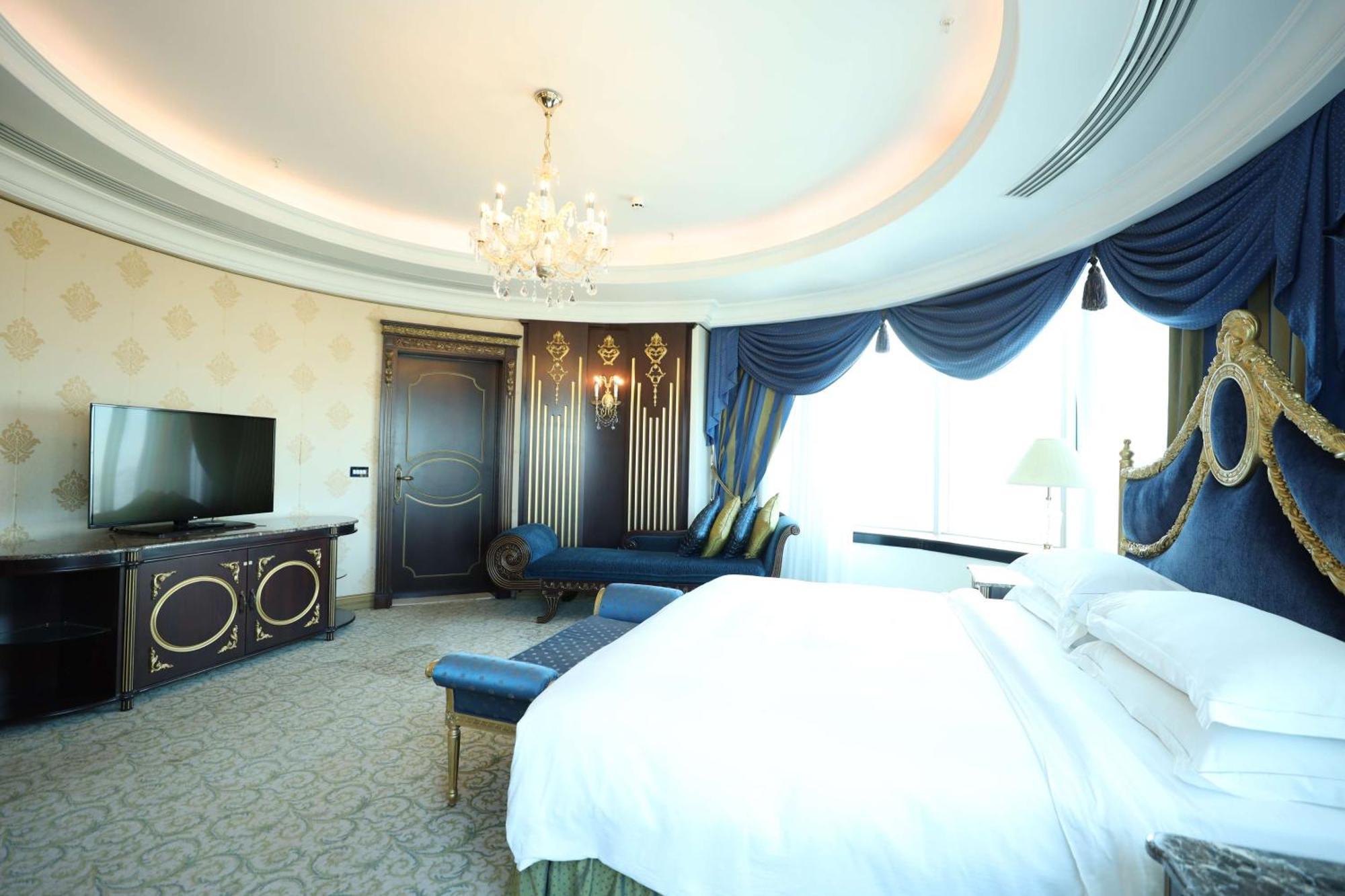 Hilton Beirut Habtoor Grand Hotel Exteriör bild